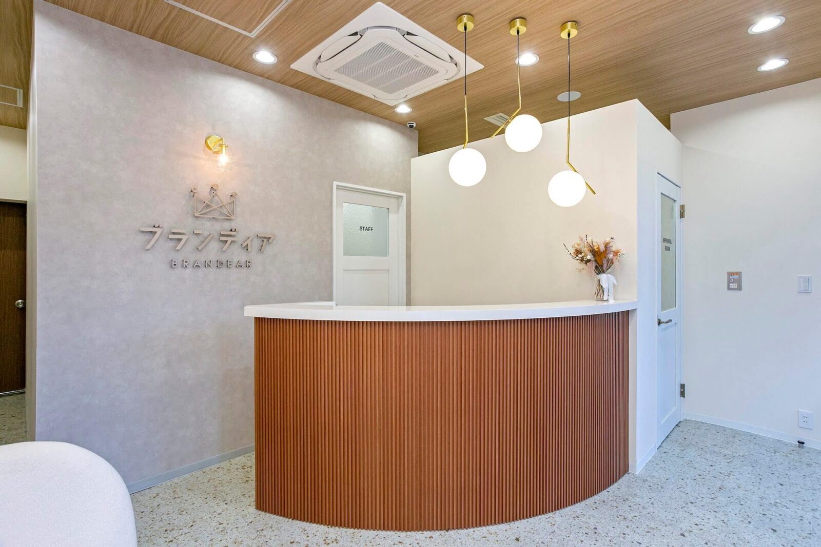 メインビジュアル 10